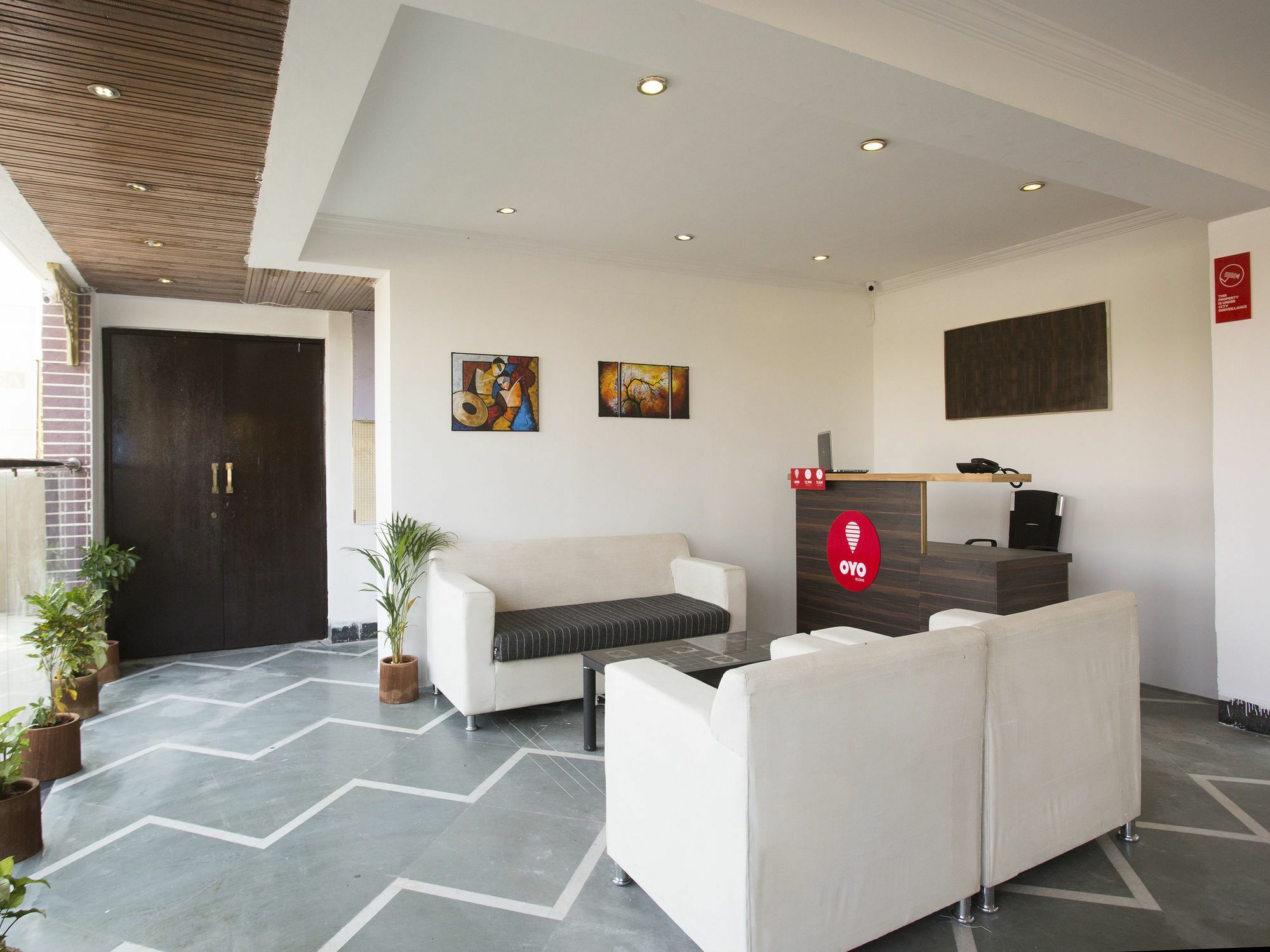 Hotel O Sairaj Lodge Méribel Village Εξωτερικό φωτογραφία